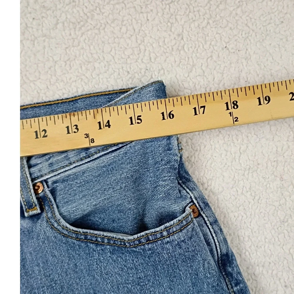 Levi's 501 Original Fit Jeans Men 32x30 Light Wash Denim Vintage Straight Leg